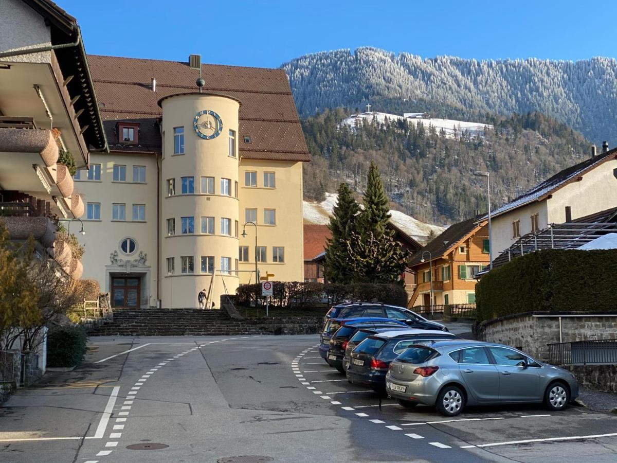 Hotel Adler Schupfheim Buitenkant foto