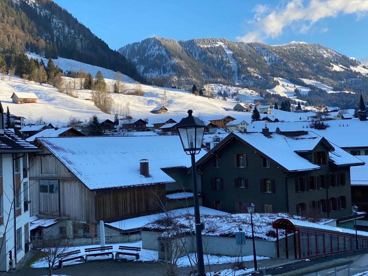 Hotel Adler Schupfheim Buitenkant foto